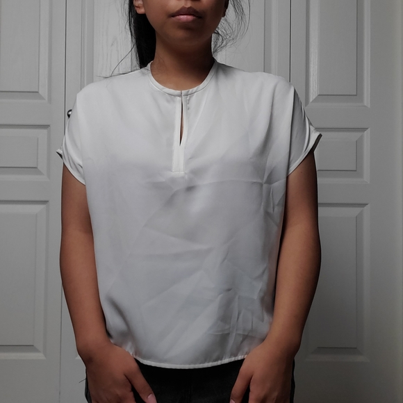 White Blouse - Picture 4 of 7